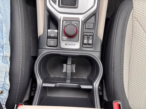 Used 2024 Subaru Forester Premium image 24