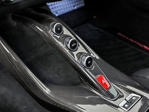 Used 2020 Ferrari 812 Superfast RWD image 45