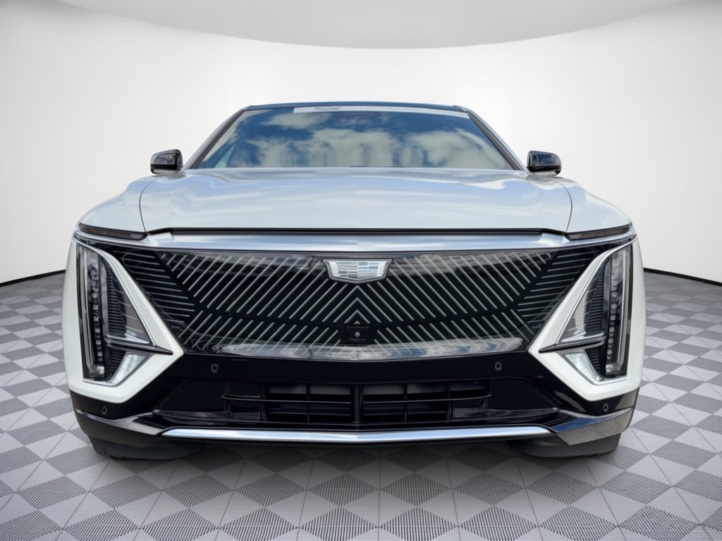 Used 2024 Cadillac Lyriq Luxury RWD image 6