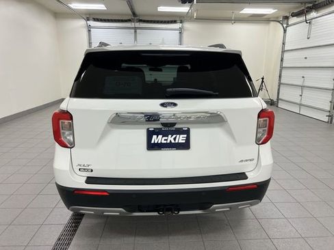 Certified 2021 Ford Explorer XLT w/ Equipment Group 202A image 5