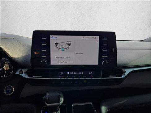 Used 2022 Toyota Sienna XLE FWD image 14