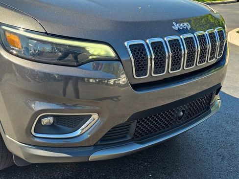 Used 2022 Jeep Cherokee Limited AWD/4WD image 3