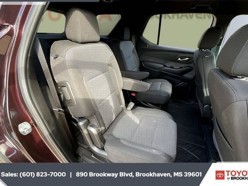 Used 2023 Chevrolet Traverse LT w/ LPO, Floor Liner Package image 20