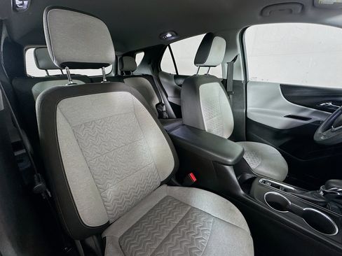 Used 2022 Chevrolet Equinox LT image 25