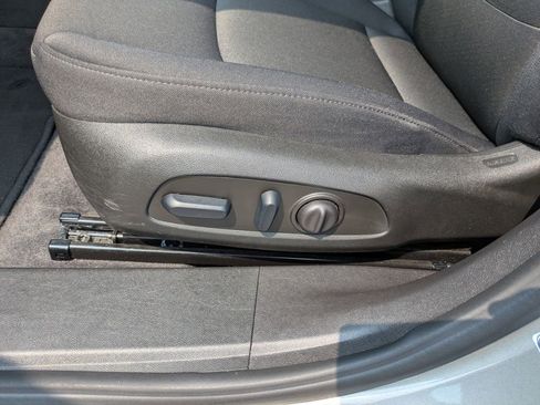 Used 2024 Chevrolet Malibu LT image 8