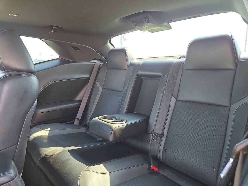 Used 2023 Dodge Challenger SXT w/ Plus Package RWD image 8