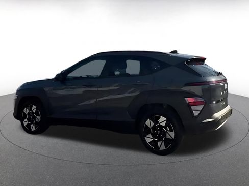 Used 2025 Hyundai Kona SEL image 7