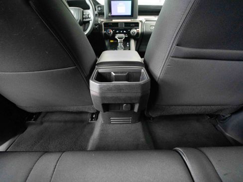 Used 2025 Toyota Tacoma SR5 AWD/4WD image 22