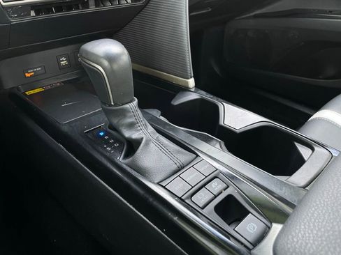 Used 2025 Toyota Camry SE w/ Multimedia Upgrade Package FWD image 20