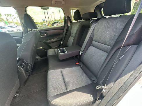 Used 2024 Nissan Rogue SV AWD/4WD image 26
