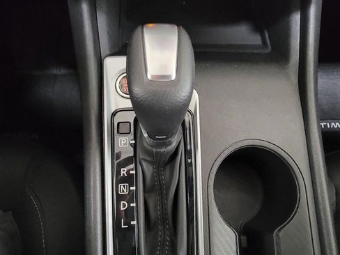 Used 2025 Nissan Altima 2.5 SV FWD image 18