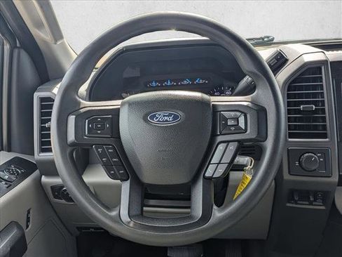 Used 2022 Ford F250 XL w/ Power Equipment Group image 12