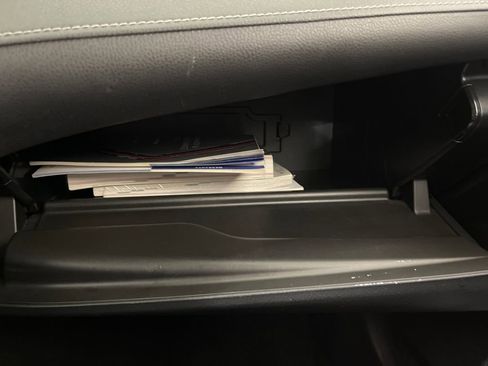 Used 2023 Toyota Camry SE image 28