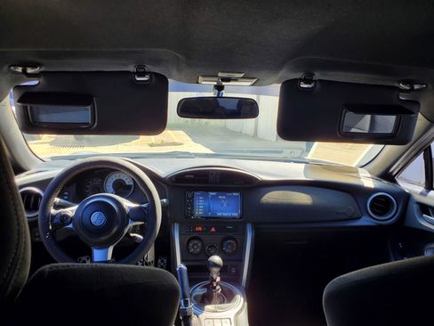 Used 2017 Toyota 86 image 25