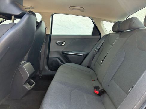 Used 2025 Kia K4 LXS image 24