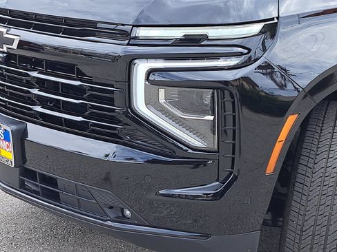 Used 2026 Chevrolet Suburban RST w/ Comfort Package RWD image 35