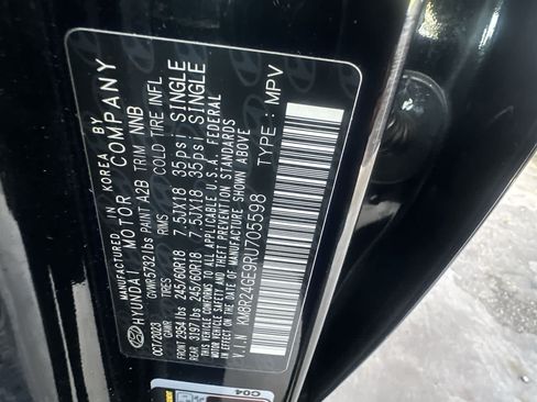 Used 2024 Hyundai Palisade SEL FWD image 29