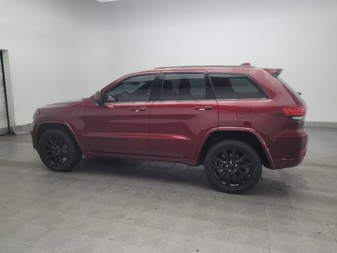Used 2022 Jeep Grand Cherokee Laredo X AWD/4WD image 3