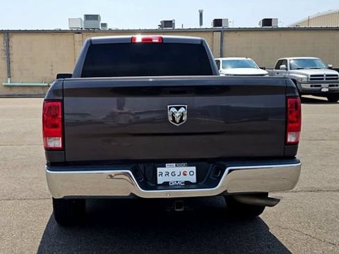 Used 2020 RAM 1500 Tradesman w/ Chrome Appearance Group RWD image 7