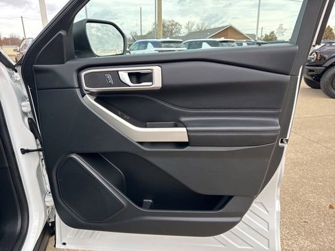 Used 2021 Ford Explorer XLT w/ Class III Trailer Tow Package image 27