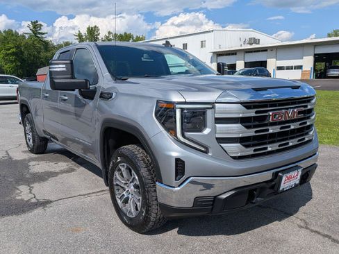 Used 2023 GMC Sierra 1500 SLE w/ X31 Off-Road Package AWD/4WD image 4