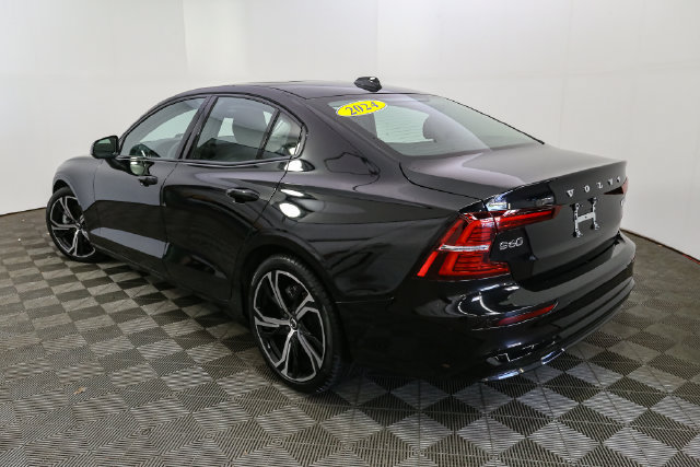 Used 2024 Volvo S60 B5 Plus w/ Climate Package AWD/4WD image 7