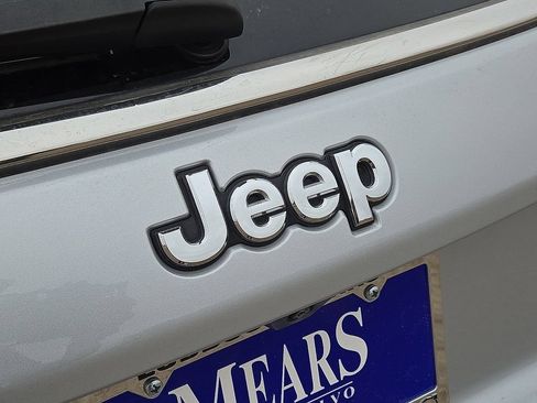 Used 2025 Jeep Compass Limited AWD/4WD image 12
