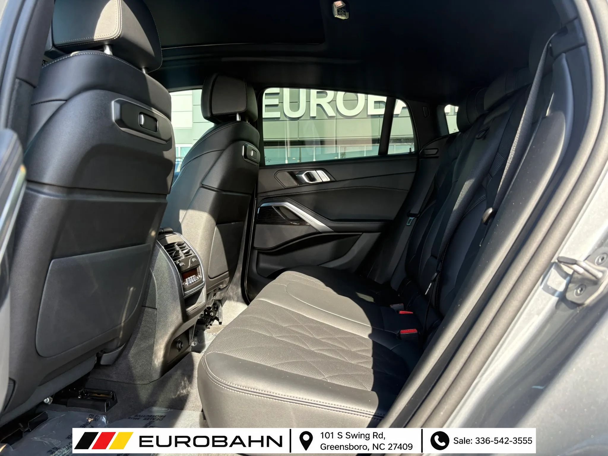 Used 2026 BMW X6 xDrive40i w/ Climate Comfort Package AWD/4WD image 11