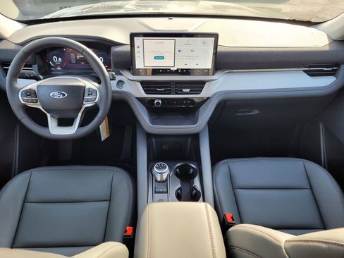 New 2026 Ford Explorer Active w/ Active Comfort Package image 35