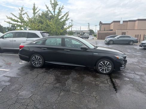Used 2019 Honda Accord Touring image 19