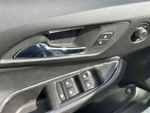 Used 2018 Chevrolet Cruze LT w/ LT True North Edition FWD image 8