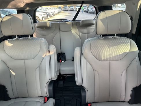 Used 2024 Hyundai Palisade Calligraphy image 25
