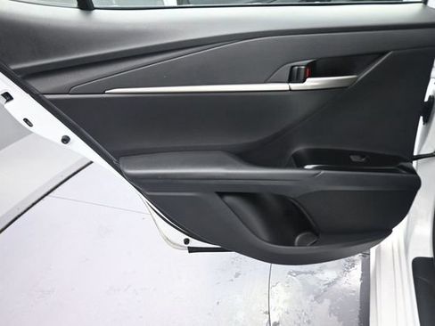 Used 2026 Toyota Camry SE FWD image 18