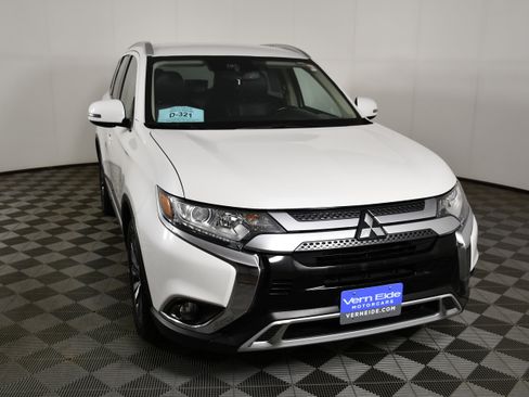 Used 2020 Mitsubishi Outlander SEL AWD/4WD image 3