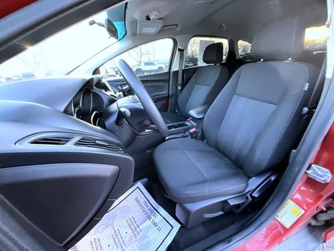 Used 2018 Ford Focus SE image 11