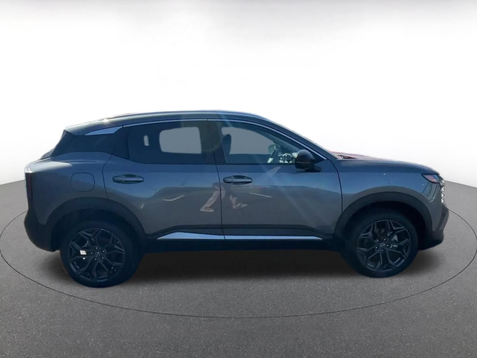 Used 2026 Nissan Kicks SR FWD image 15