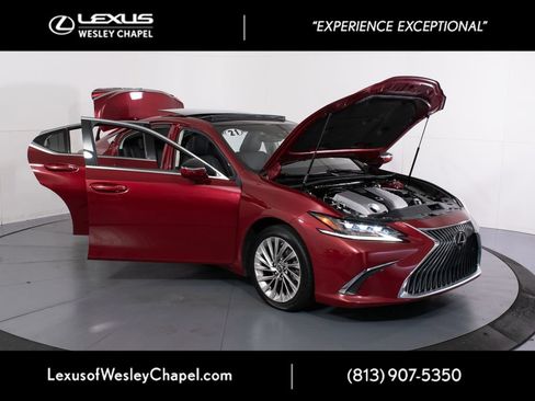 Used 2021 Lexus ES 350 Ultra Luxury w/ Accessory Package 2 FWD image 11