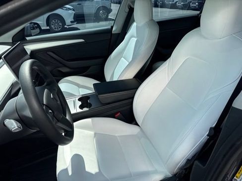 Used 2022 Tesla Model 3 Long Range AWD/4WD image 11
