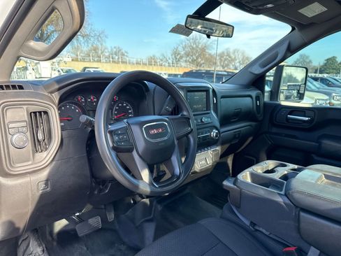 Used 2022 GMC Sierra 2500 Pro w/ Convenience Package image 12