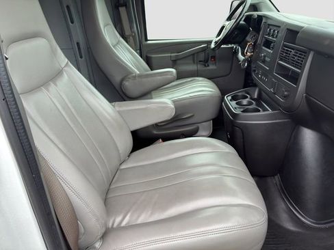Used 2019 Chevrolet Express 2500 Extended w/ Driver Convenience Package RWD image 22