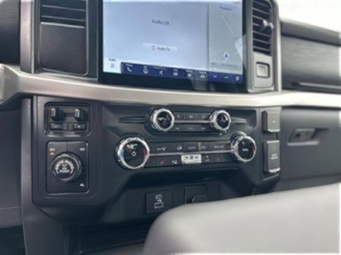 Certified 2022 Ford F150 XLT w/ Equipment Group 302A High image 30