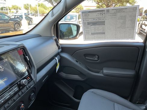 New 2026 Nissan Frontier S image 39