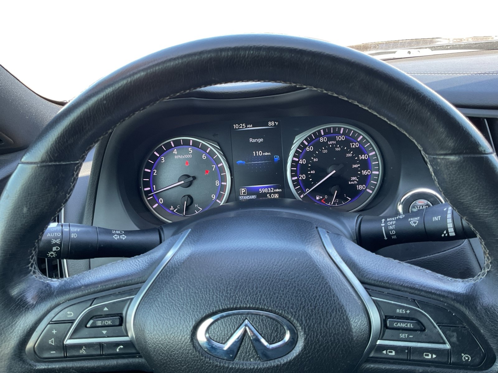 Used 2017 INFINITI Q60 3.0t w/ Premium Plus Package 3.0T RWD image 12