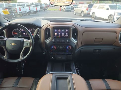 Used 2020 Chevrolet Silverado 2500 High Country image 26