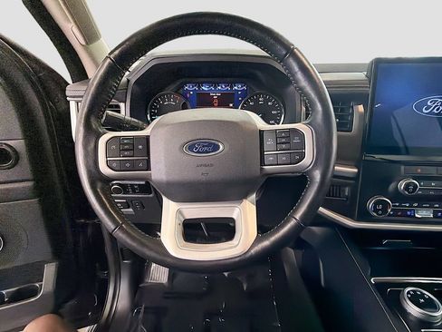 Used 2023 Ford Expedition XLT AWD/4WD image 13