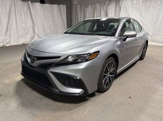Used 2024 Toyota Camry SE video 3