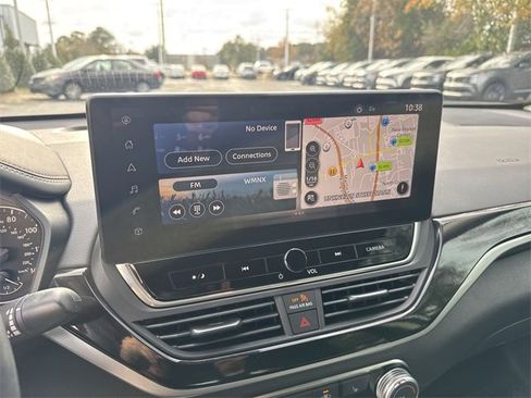 Used 2024 Nissan Altima 2.5 SR w/ SR Premium Package image 19