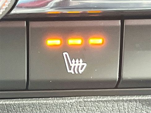 Used 2024 MAZDA MAZDA3 s image 21