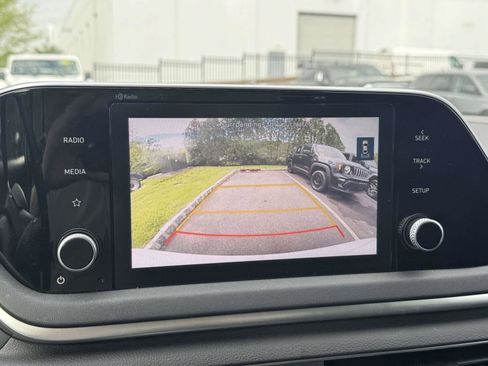 Used 2023 Hyundai Sonata SE FWD image 13