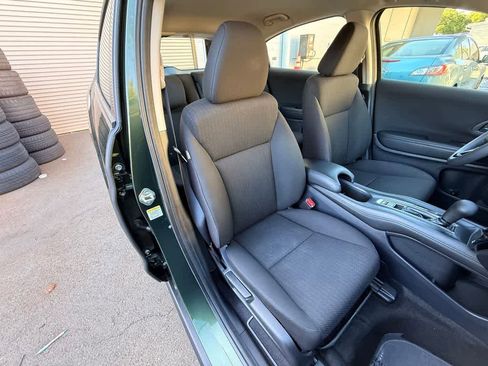 Used 2016 Honda HR-V LX image 14